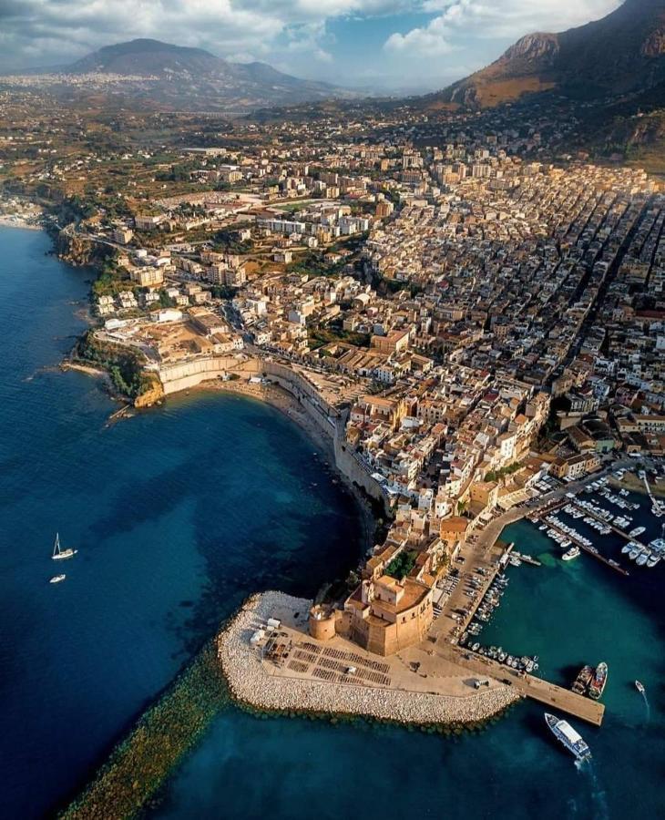 Casa Vacanze La Terrazza Sul Golfo Castellammare del Golfo Εξωτερικό φωτογραφία