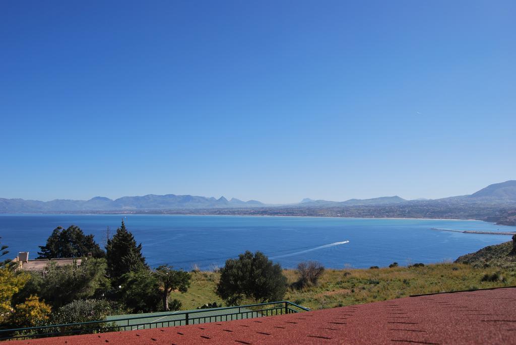 Casa Vacanze La Terrazza Sul Golfo Castellammare del Golfo Εξωτερικό φωτογραφία