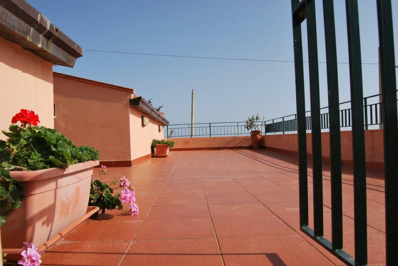 Casa Vacanze La Terrazza Sul Golfo Castellammare del Golfo Εξωτερικό φωτογραφία